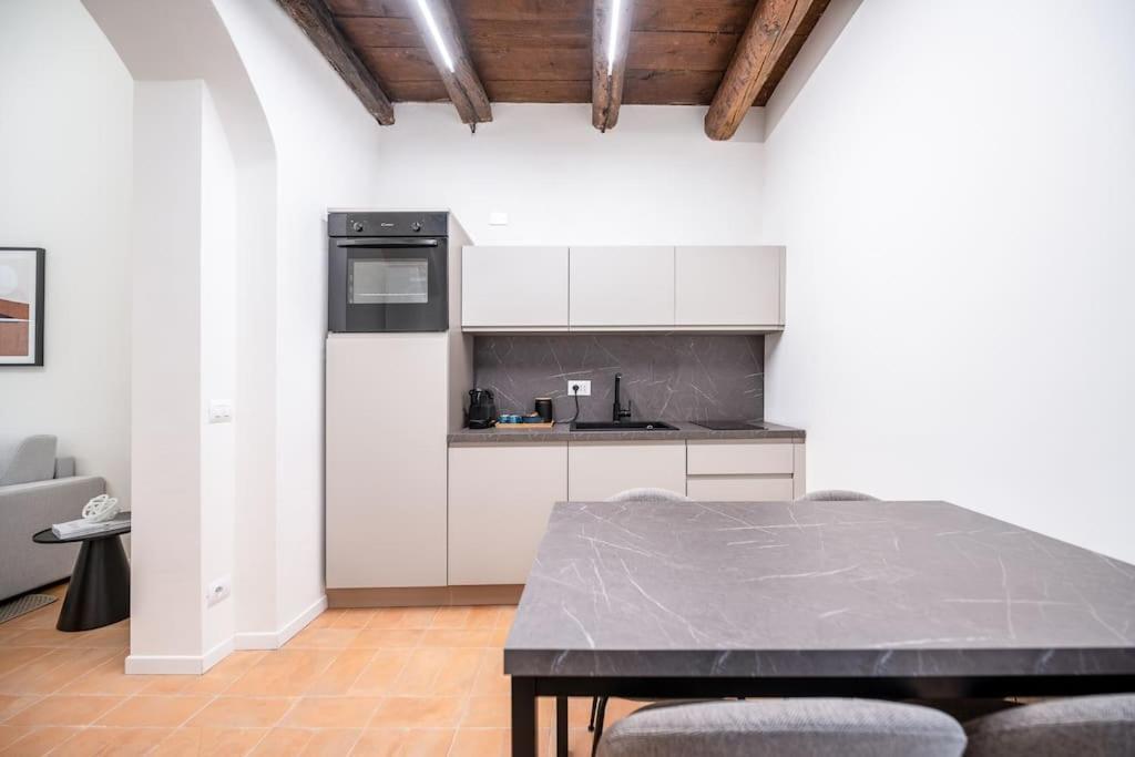 Residenza Mercanti - City Center - Lovely Maison Турин Экстерьер фото